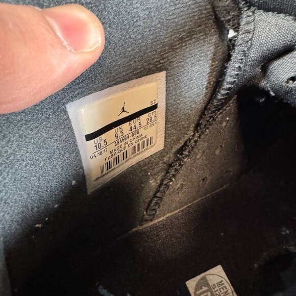 Size 10.5 | Jordan 6 UNC With Box | Pre-Owned main image 6